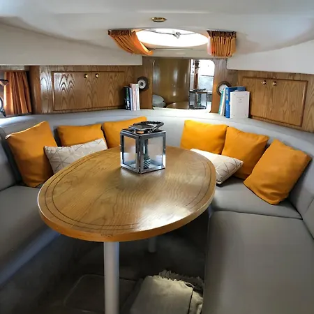 Escapade Antiboise Avec Parking Inclus 보트호텔